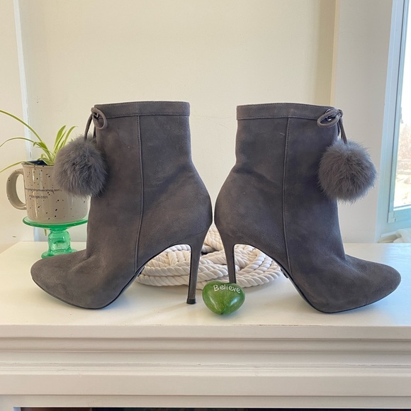 - 3 for $25 pick and bundle. π‘π‘π‘ Michael Kors ankle booties size 7.5 - Picture 2 of 5